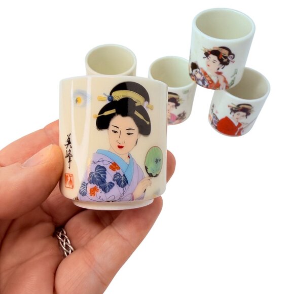 Sake Cups, Set of 5 Japanese Sake Set, Geisha Print, Vintage - Picture 2 of 3